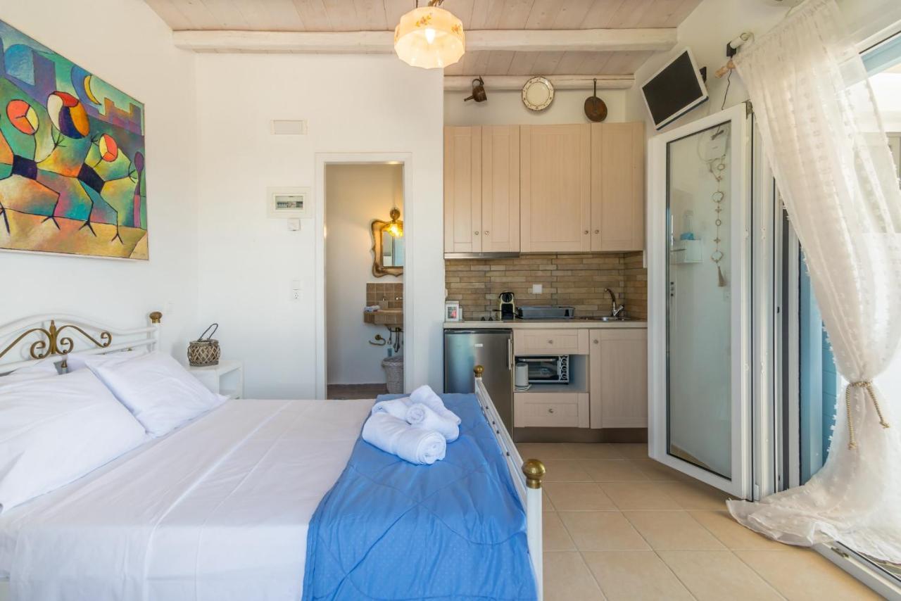 Kristen'S Studio & Apartments 아다마스 외부 사진