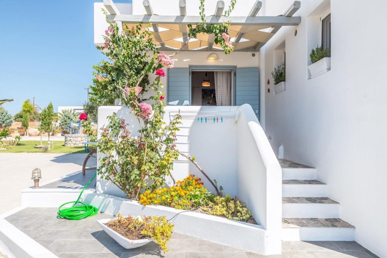 Kristen'S Studio & Apartments 아다마스 외부 사진